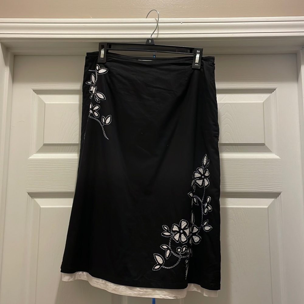 Black and White Floral Talbots Pencil Skirt